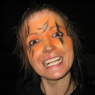 Loading...